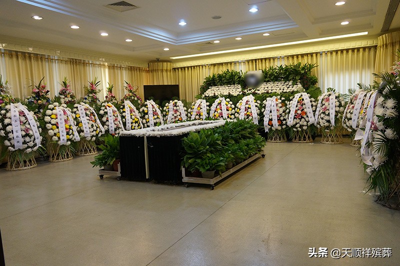 家里老人去世第一件事要干什么,老人在家去世后需要做什么