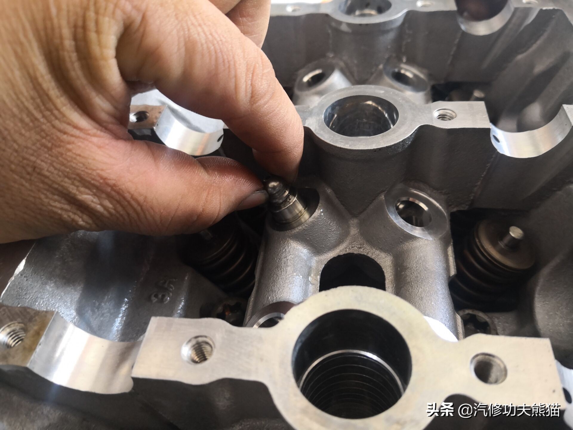 ea8882.0t夏朗烧机油,大众夏朗1.8t烧机油怎么样