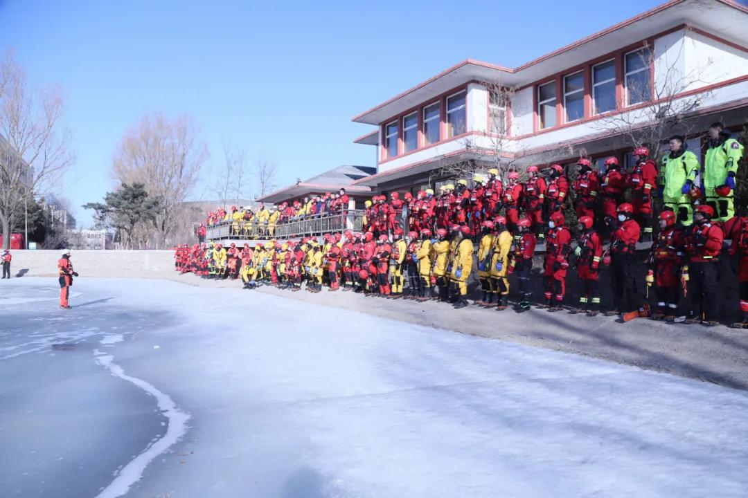 冰域救援培训,冰上救援训练视频