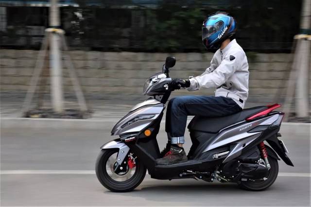 d本驾驶证开什么车,d证可以开f证的车