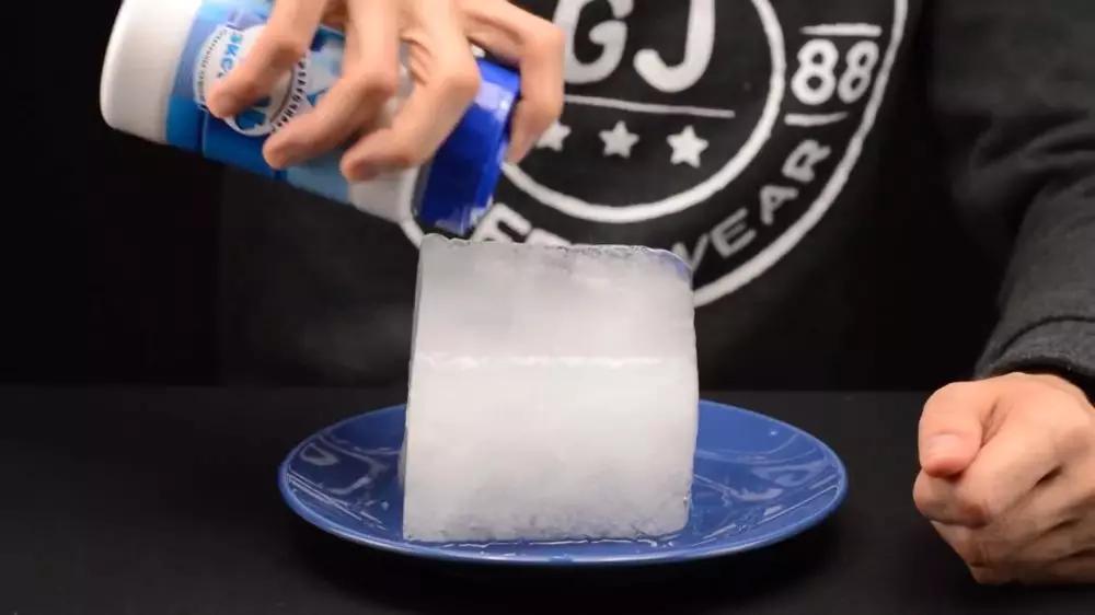 童年糗事吃辣条,小时候吃甜食的囧事