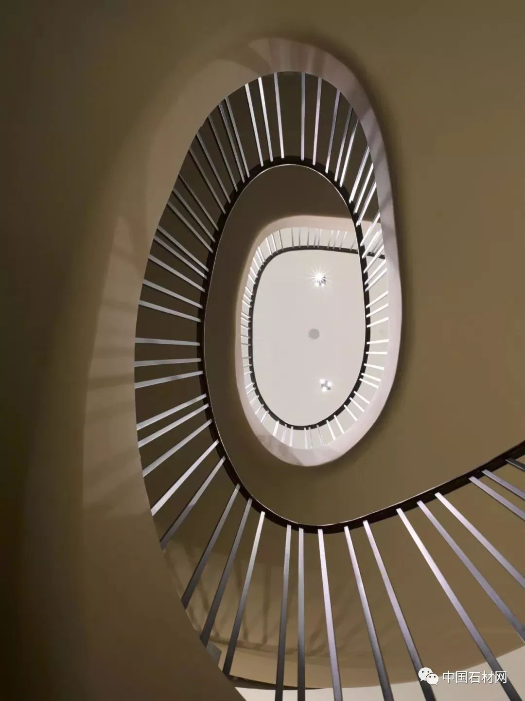 18平奢侈品店装修,奢侈品18店