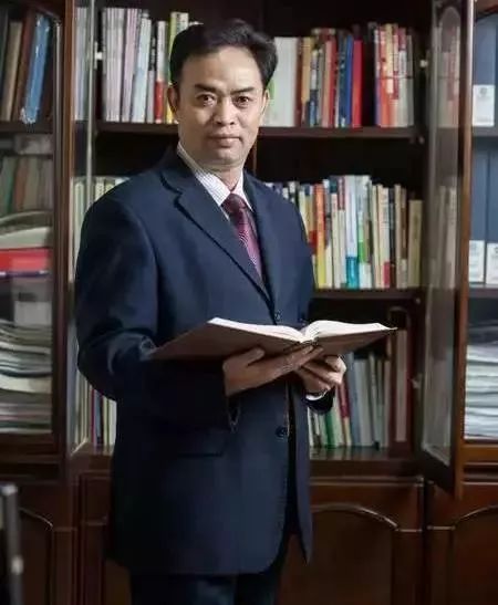 68岁的广州五中：豪华高配，人强马壮