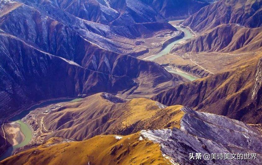 93年前毛*东泽**登上黄鹤楼，写下首《菩萨蛮》，既有气魄又有水平