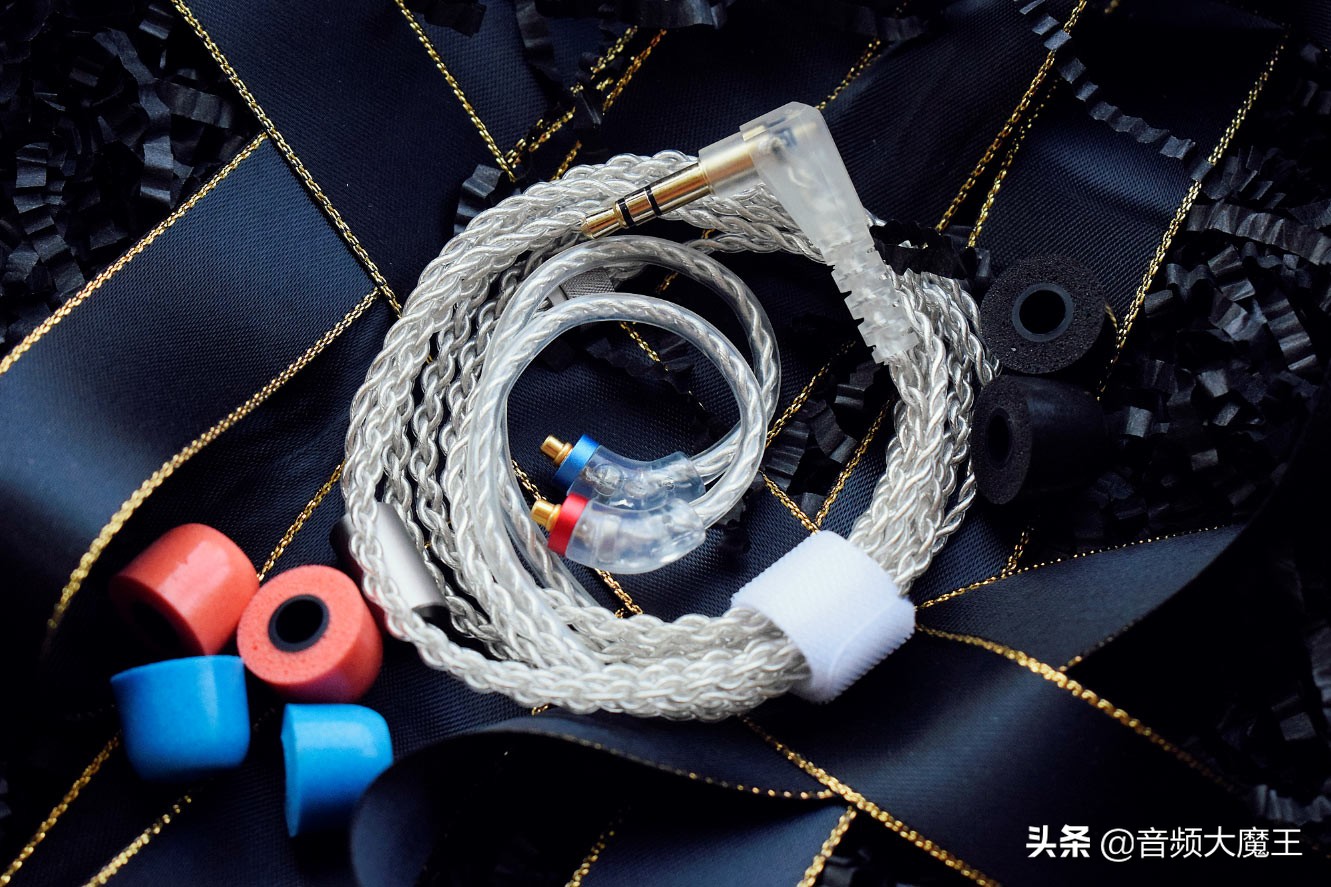 沉寂许久的国产新动力——傲胜AudioSenseT800八动铁耳机评测