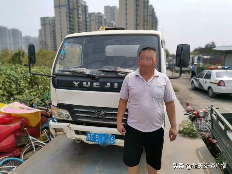 交警报废油罐车,报废车变加油车荆州