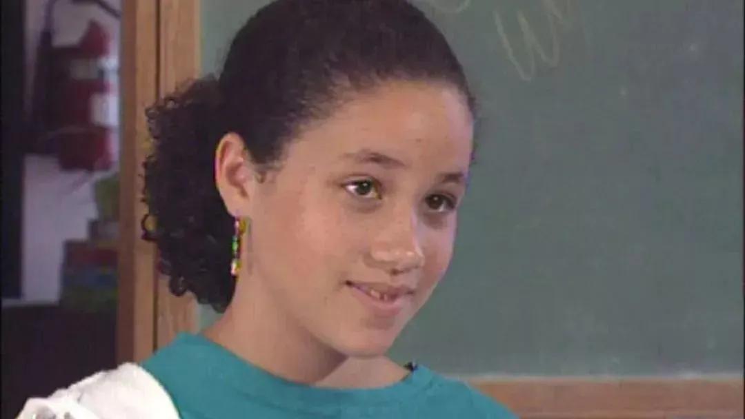 皇室梅根哈里,哈里和梅根的大揭秘