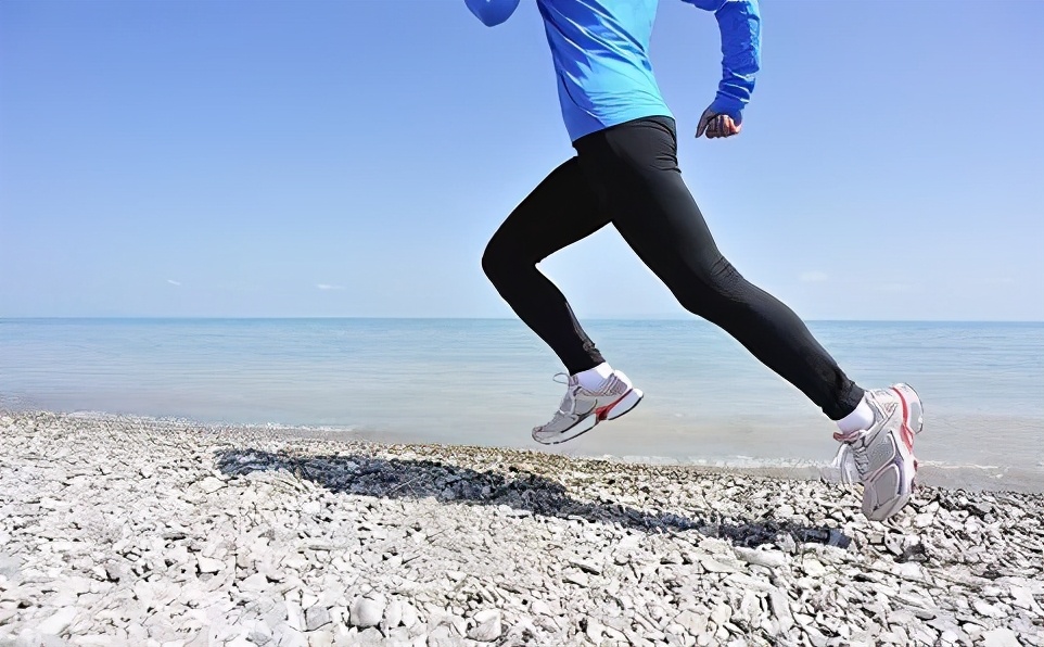 股骨头坏死1期床上康复锻炼,股骨头坏死康复锻炼