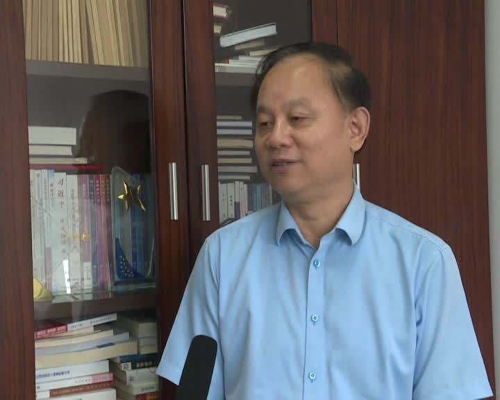 镇江锅盖面为啥在外地难生存,央视曝光镇江锅盖面