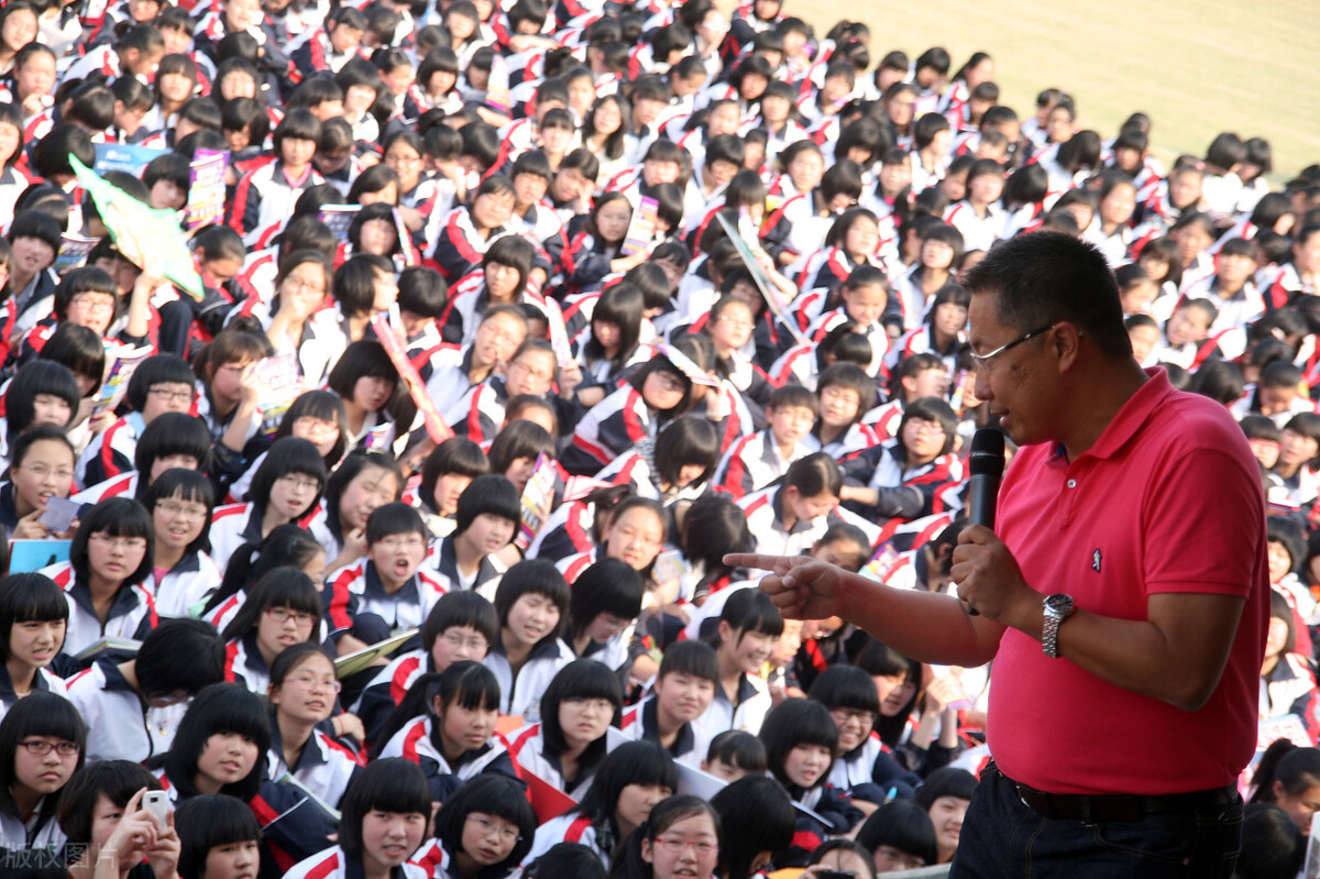 李阳的疯狂英语是怎么学的,李阳900句疯狂英语