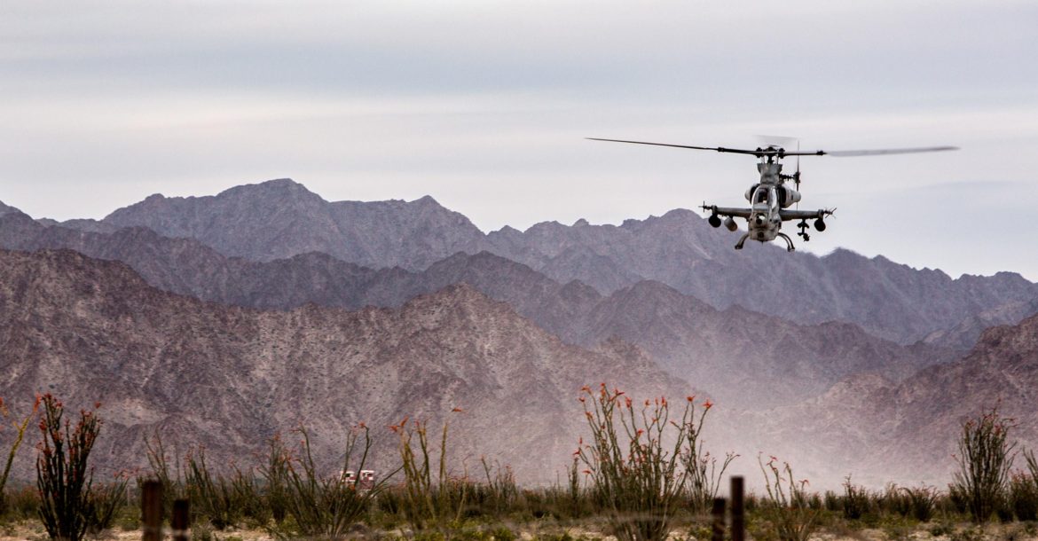 捷克买这款武直勾起巴铁伤心事，付钱后美国就耍赖，翻脸不交货