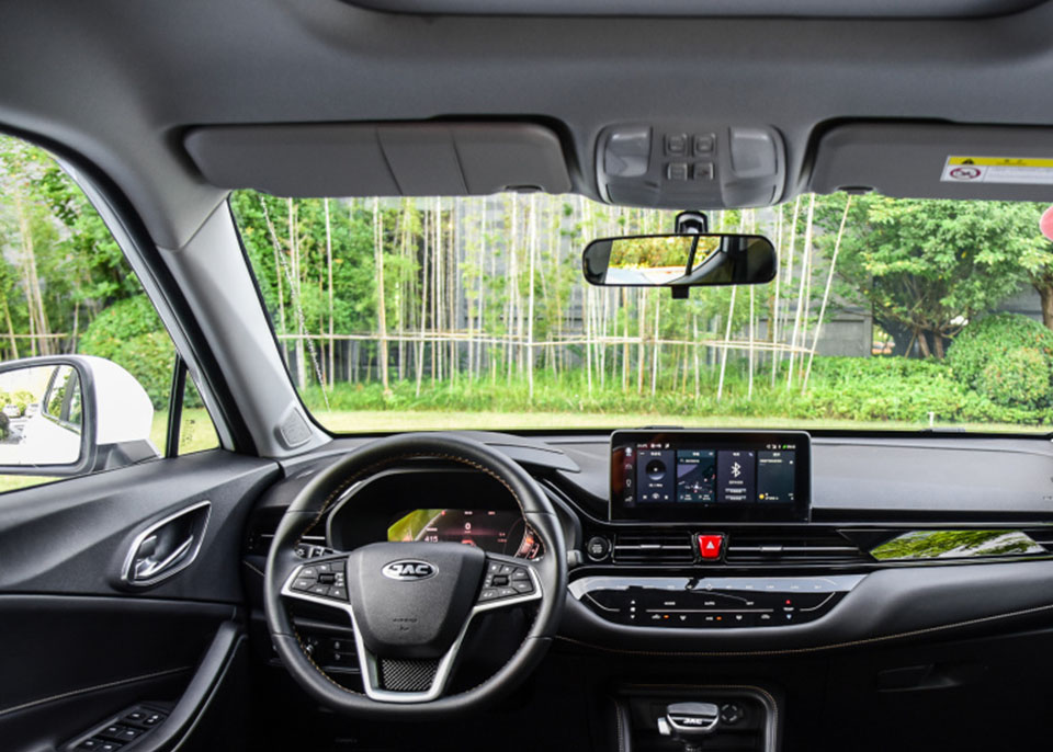 江淮嘉悦X4顶配版,江淮嘉悦x4最新款试驾