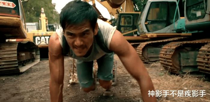 两个大男人在笼子里亲了起来！每次给我力量的原来是部拳击片？