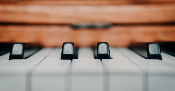 我向老师推荐一本好书,我向老师推荐一本书