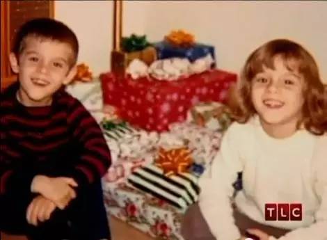 强行把男生打扮成女生,强行把男主变成女生