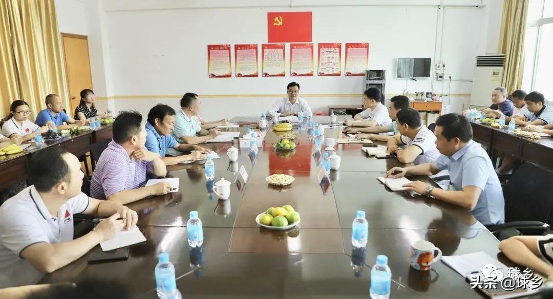 感谢全体教职工的辛勤付出,感谢各位的辛勤付出和热情