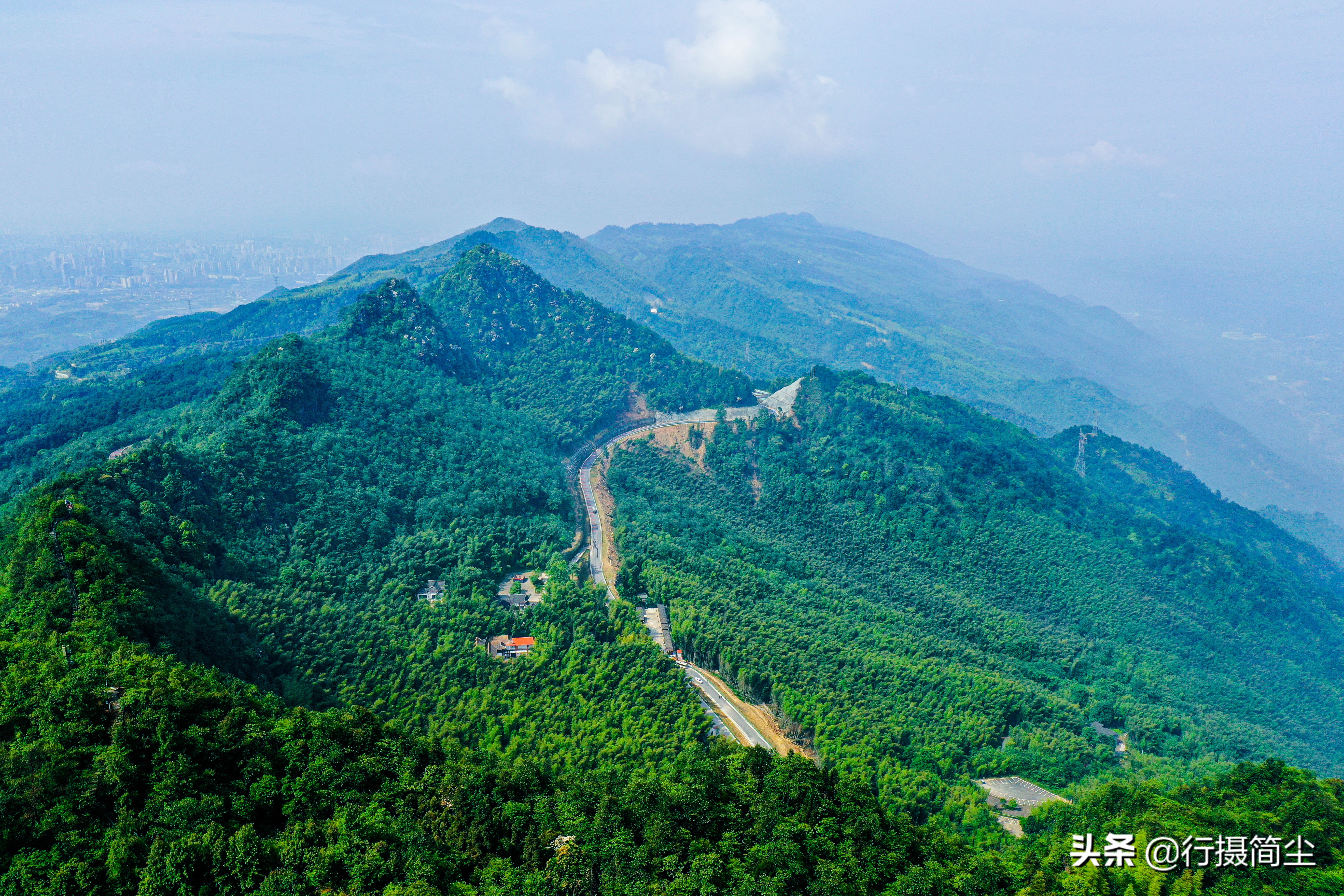 永川茶山竹海，茶山含情，竹海溢笑