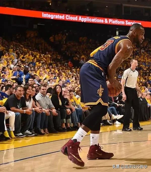 盘点詹姆斯最强时期,詹姆斯公认最好的十大球鞋排名