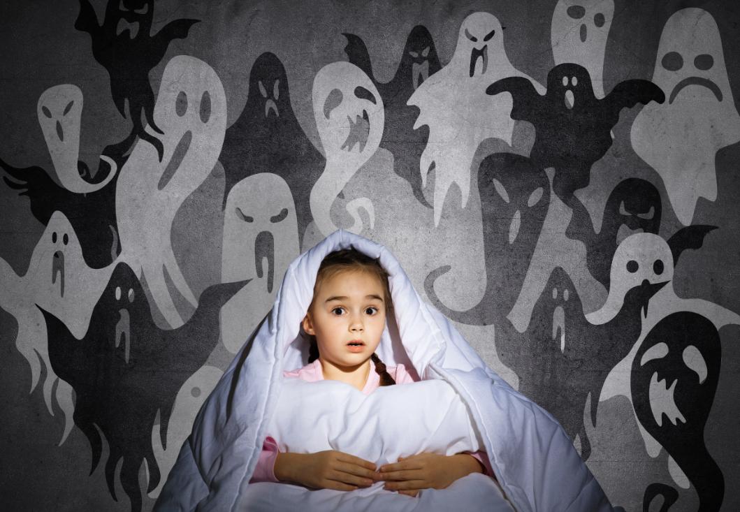 小孩子的眼睛真的能看到脏东西吗,为什么孩子的眼睛往外看