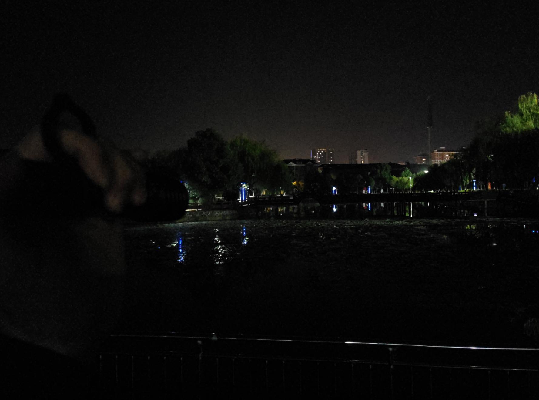 最纯粹的战术手电筒体验如何？傲雷WARRIOR武士X3首发上手