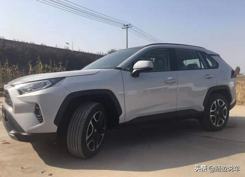 丰田23款rav4荣放2.5落地价,23款丰田rav4荣放混动落地多少钱