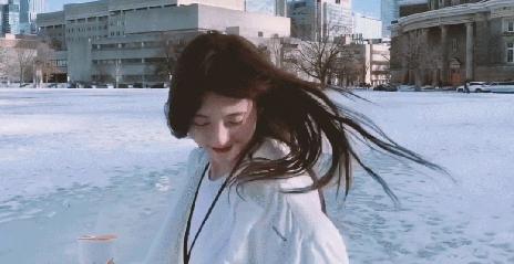 回眸一笑百媚生人生难得几回眸,回眸一笑百媚生古装美女回眸瞬间