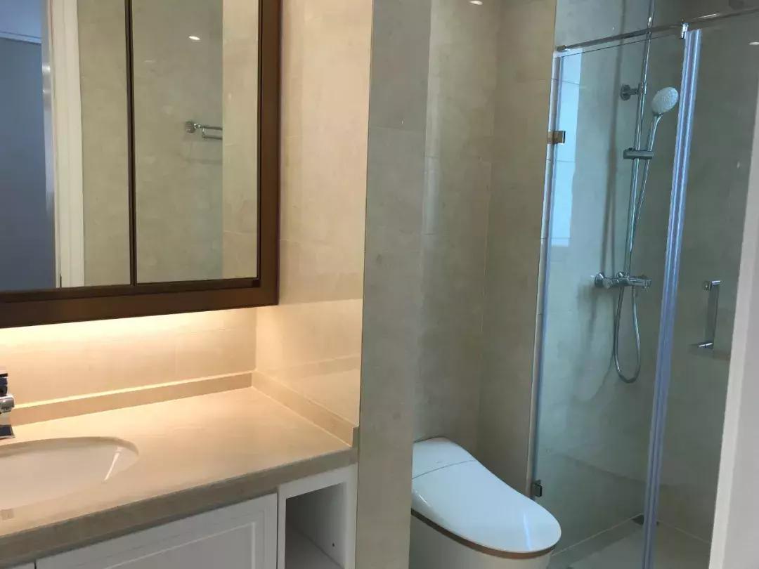 这个神盘只有一栋楼，比隔壁万科便宜100万