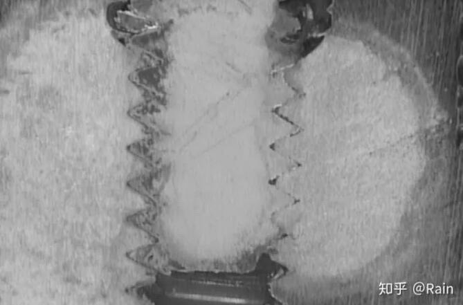 一位工程师很好地回答了“中国技术总工与德国技工拧螺丝的差距”