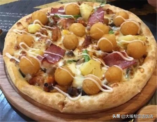 #吃遍大连#披萨的诱惑!一个蕴藏着芝士力量的神物