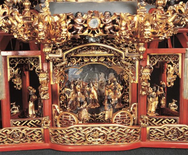 十里红妆女儿梦——清金箔贴花花轿（万工轿）