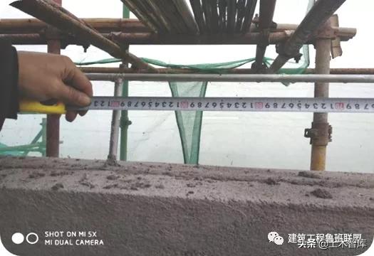 屋面避雷带的做法视频,屋面避雷带支架间距和高度