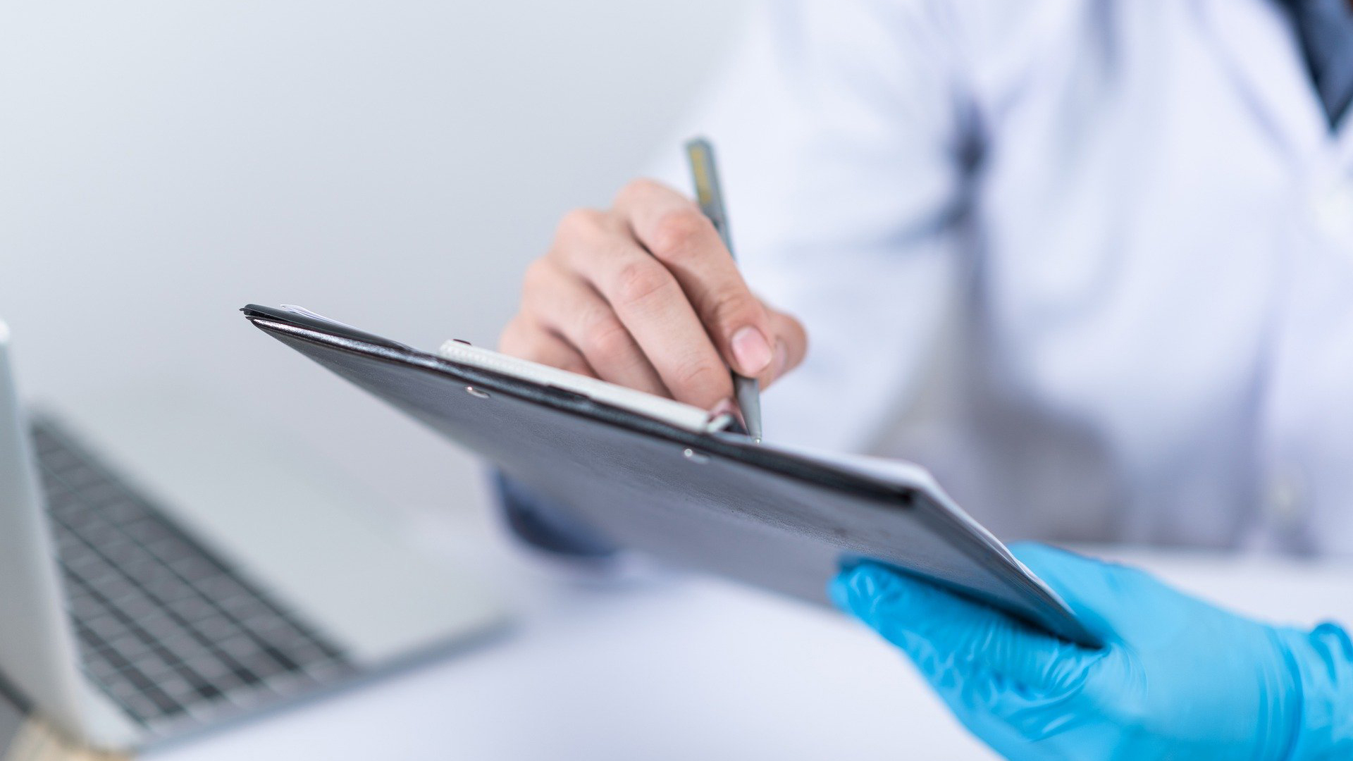 第一次男科体检，中招“包皮过长、前列腺炎、精囊炎、尿道感染”