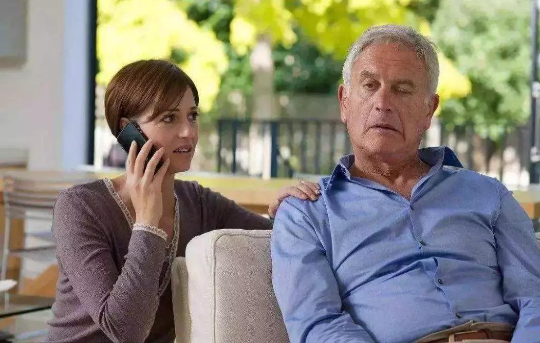 晚上小腿抽筋好痛该如何缓解,半夜抽筋小腿很疼要怎样止痛