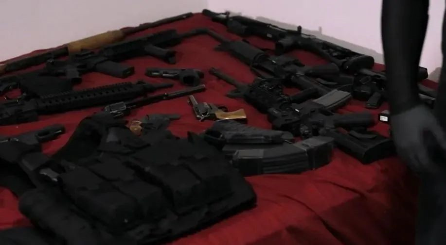 *交性**易,枪支贩卖,巨额赌博,这片揭开全球最危险交易场所内幕