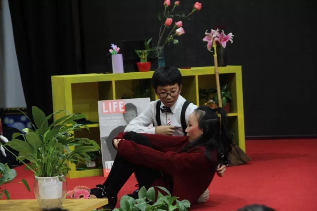 让你瑟瑟发抖地捧腹大笑/力迈中美国际学校卡文特“绿魔先生”