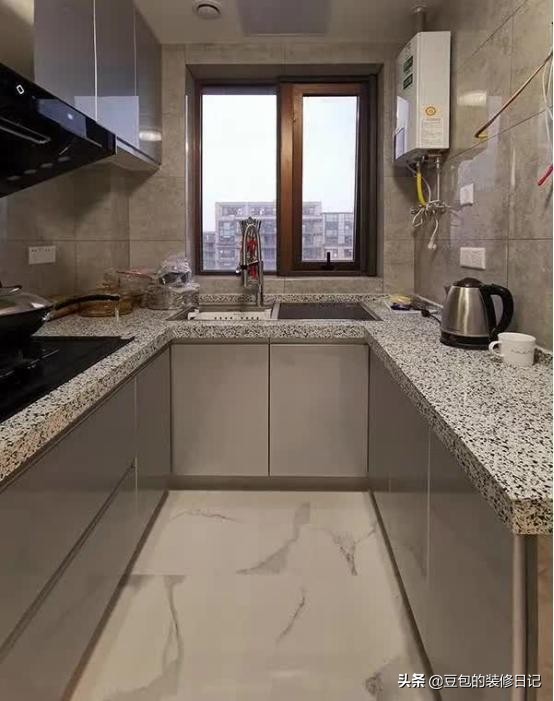 用瓷砖做的橱柜效果怎么样,什么样的瓷砖适合做橱柜