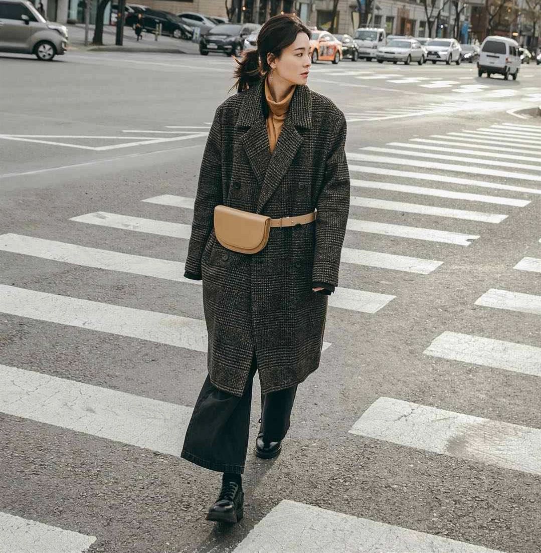 秋冬穿搭显腰线,冬天怎么穿显腰身有它就没问题