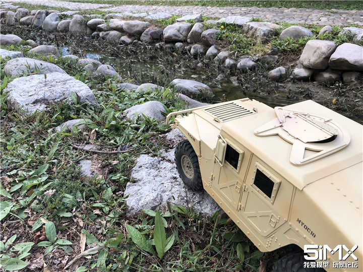 送给我的90046的十一礼物1/10防弹悍马-不服来撞！