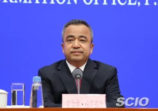 有关教培中心，*疆新**自治区主席这次讲透了