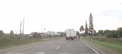 蹲下后背摔技巧,侧腰摔了怎样锻炼