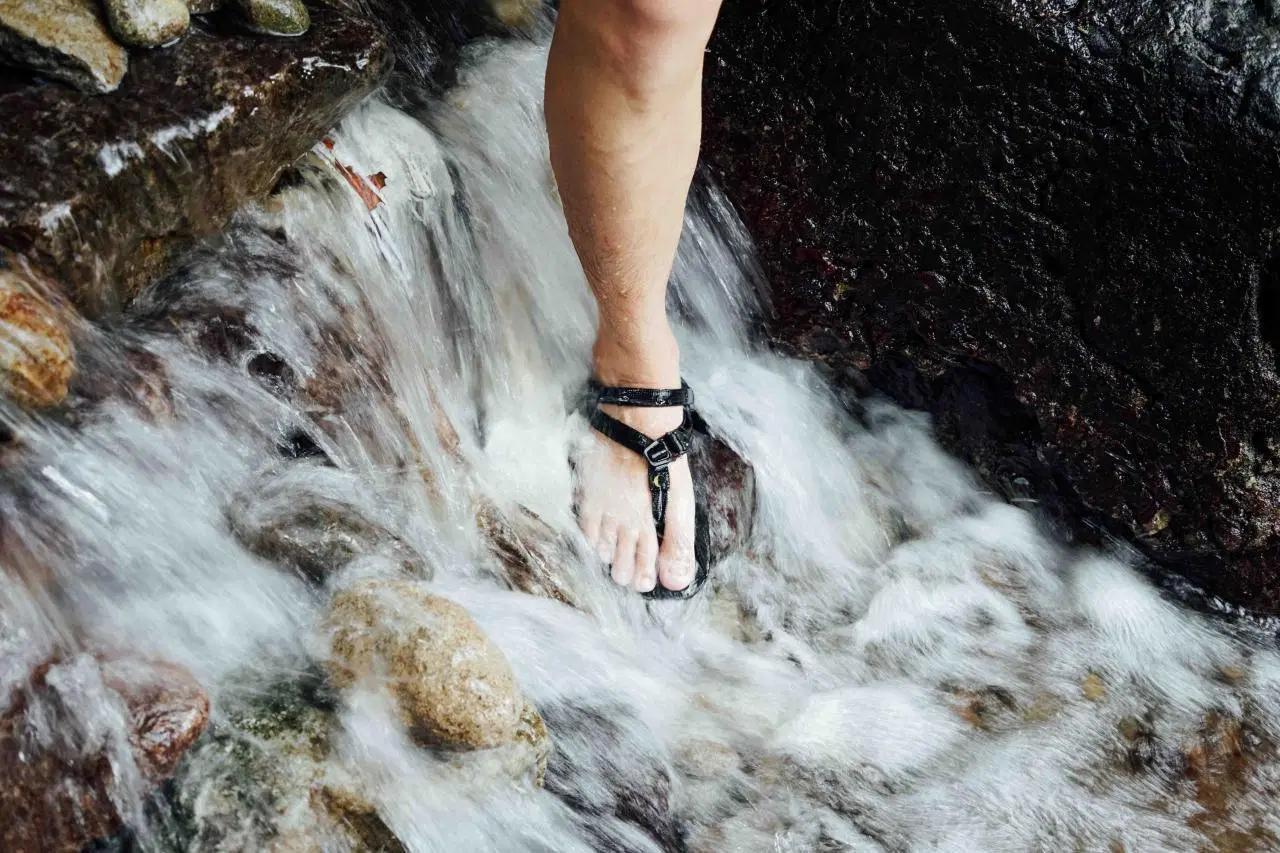 骆驼户外凉鞋推荐,选自己适合的凉鞋