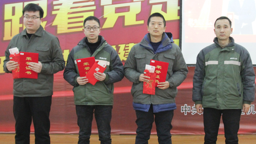 隆鑫致敬奋斗者,隆鑫动力摩托