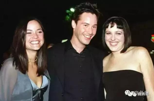 基努里维斯爱上一个流浪汉的电影,基努里维斯40岁