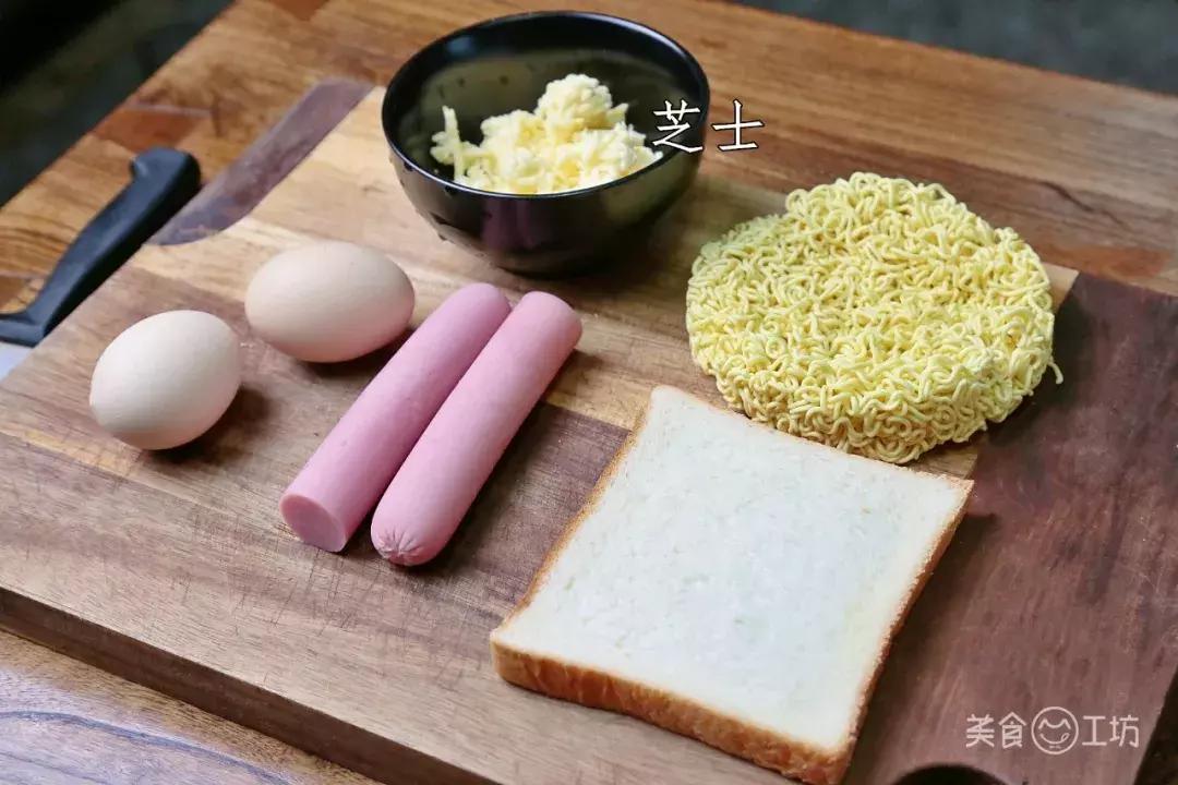 正宗炸热狗不要面包糠,如何炸热狗才不会炸油