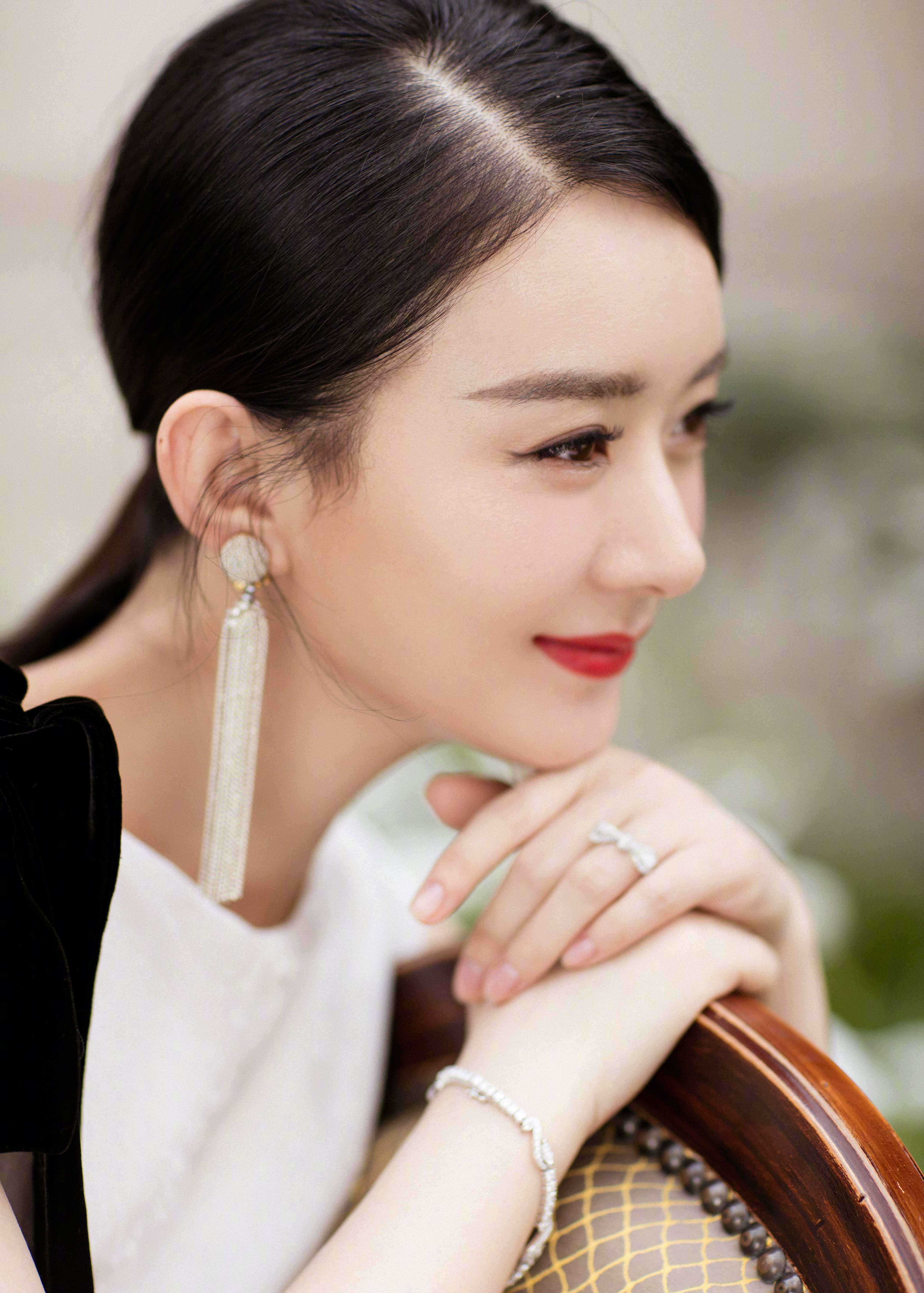 判断你是淡颜还是浓颜,方脸适合化浓妆还是淡妆