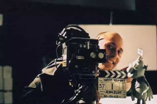 这是一部纯手工打造的电影，豆瓣高达8.9分，看完之后泪流满面