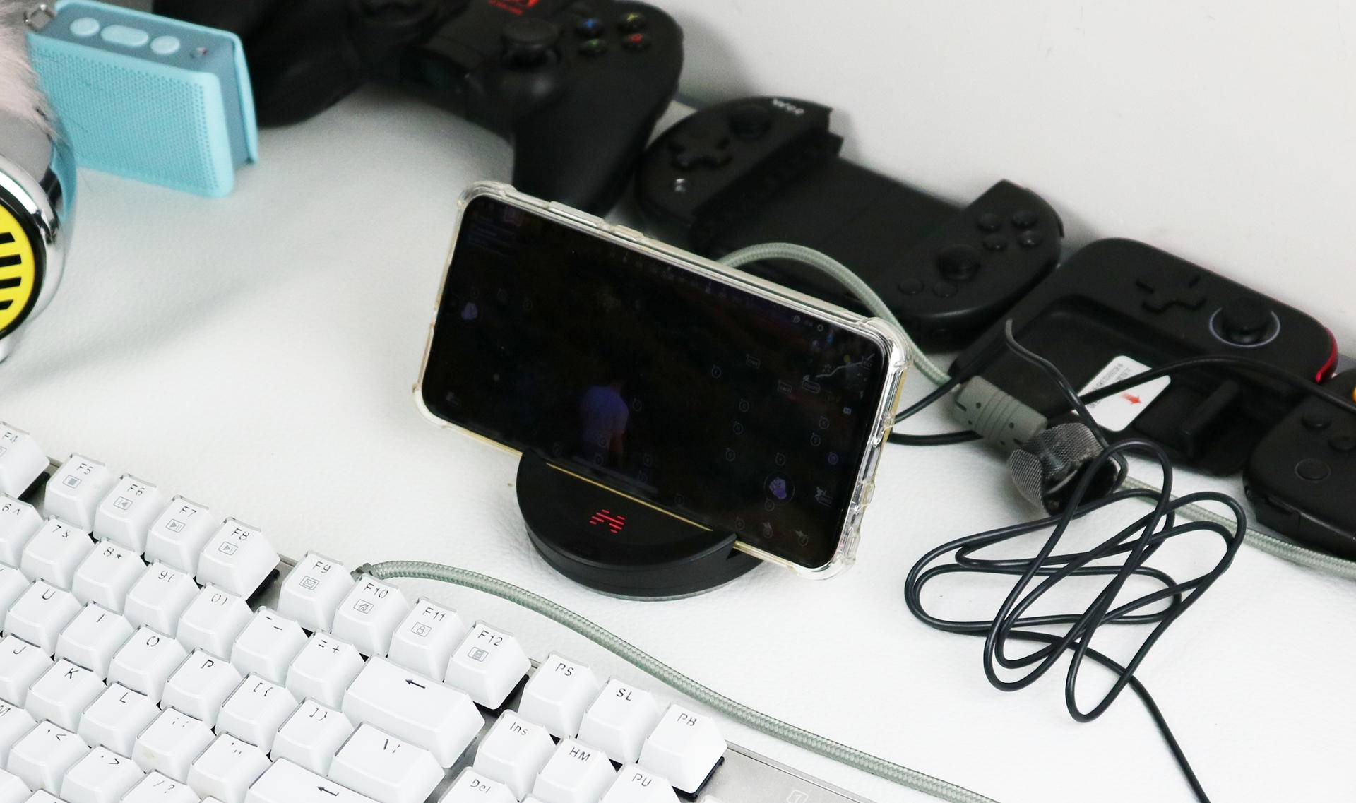 小巧吃鸡神器不占屏幕,高颜值小巧吃鸡神器