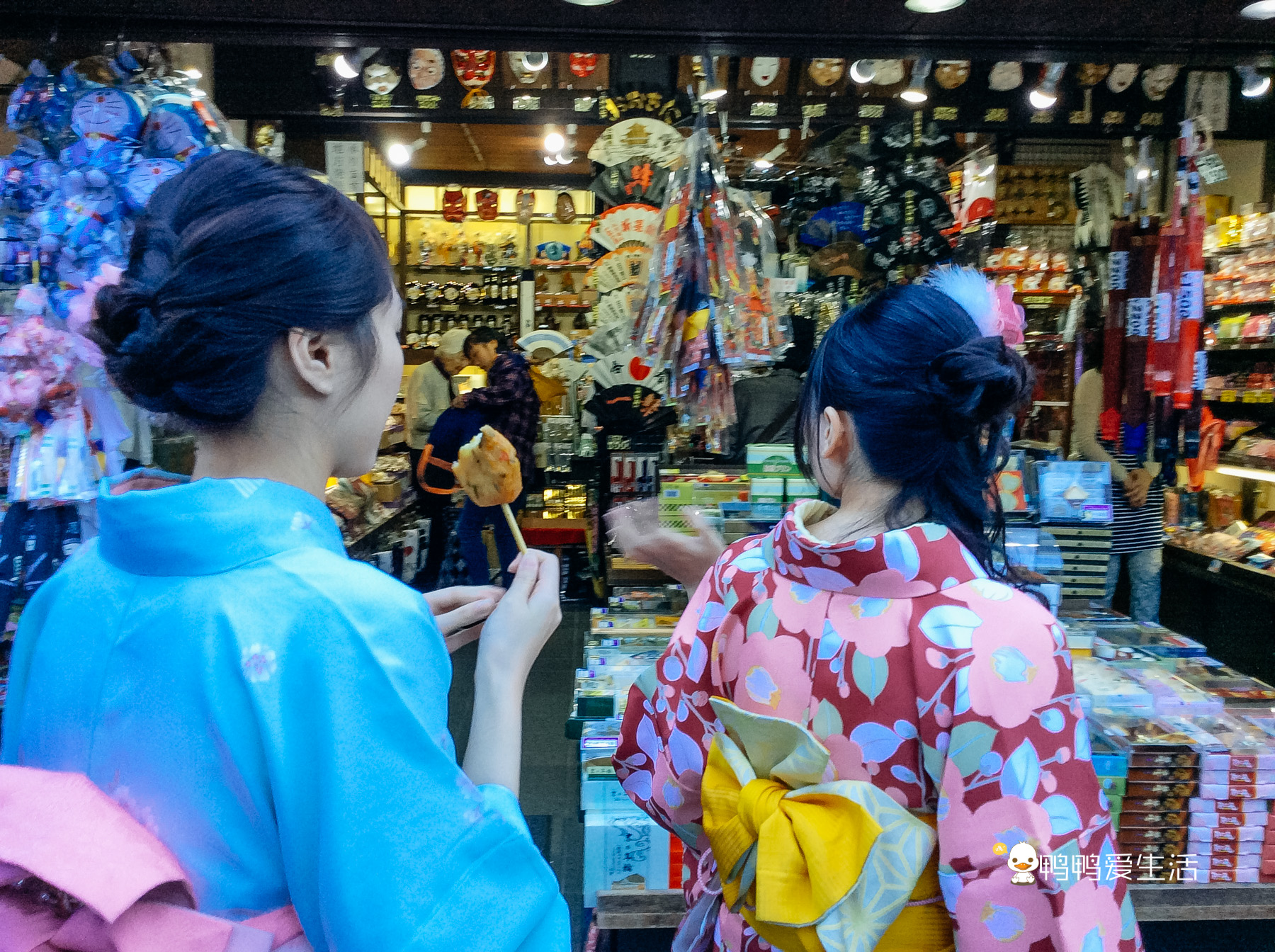 日本京都寺庙视频,日本京都闹市区古老寺庙