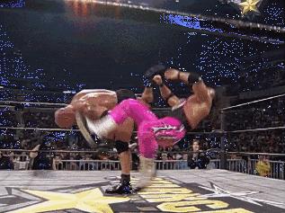 被对手电晕，踢断脖子，差点摔死，WWE也有动真格的时候