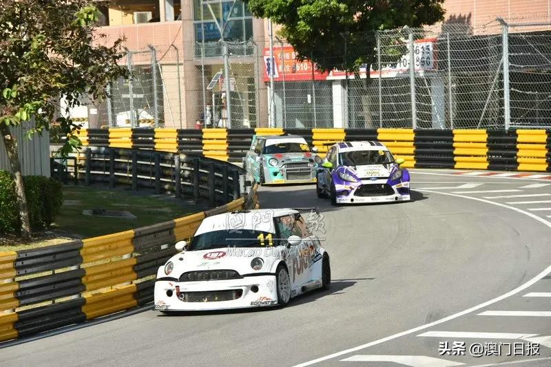 大赛车视频全集,大赛车场内比赛